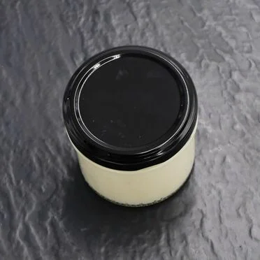 Crème dessert semoule rhum-raisins