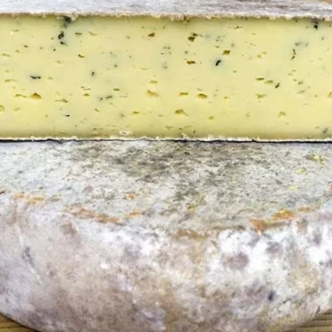 Tomme à l'ail des ours